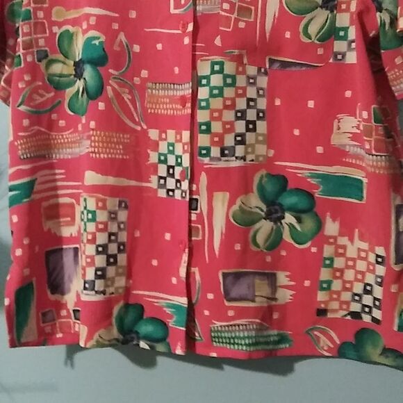 Vintage Hawaiian button down shirt - Picture 4 of 11